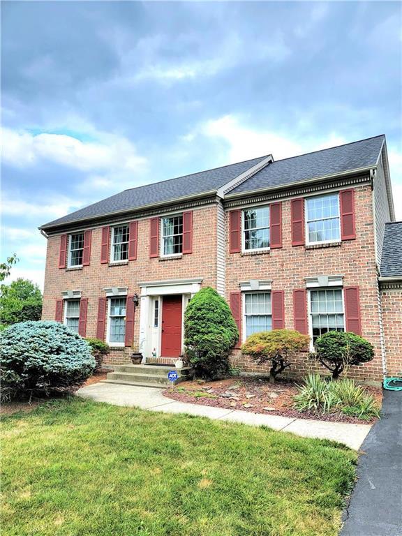 4431 Virginia Dr in Bethlehem, PA - Foto de edificio - Building Photo