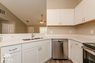 130 Wynfield Dr in Porterdale, GA - Building Photo - Building Photo