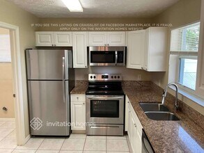 4034 SW Hablow St in Port St. Lucie, FL - Building Photo - Building Photo