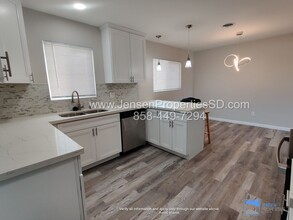 6356 Tooley St in San Diego, CA - Building Photo - Building Photo