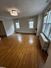 2521 Longview Ave SW, Unit 3 in Roanoke, VA - Foto de edificio - Building Photo