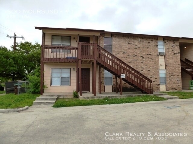 300 Moursund Blvd-Unit -#1 in San Antonio, TX - Building Photo - Building Photo