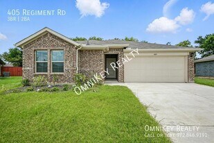 405 Regiment Rd in Tom Bean, TX - Building Photo