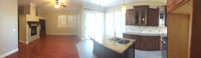 171 Unity Cir in Sacramento, CA - Foto de edificio - Building Photo