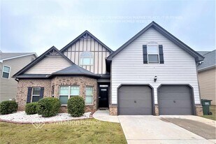 3857 Valley Bluff Ln in Snellville, GA - Building Photo