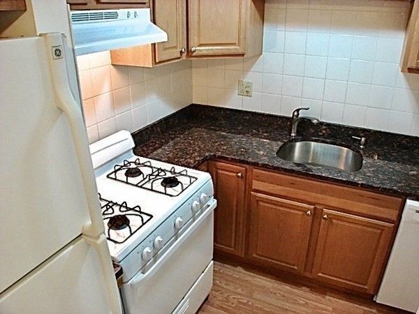 property at 9 Ryder St