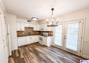 2201 W Jody Rd in Florence, SC - Building Photo - Building Photo