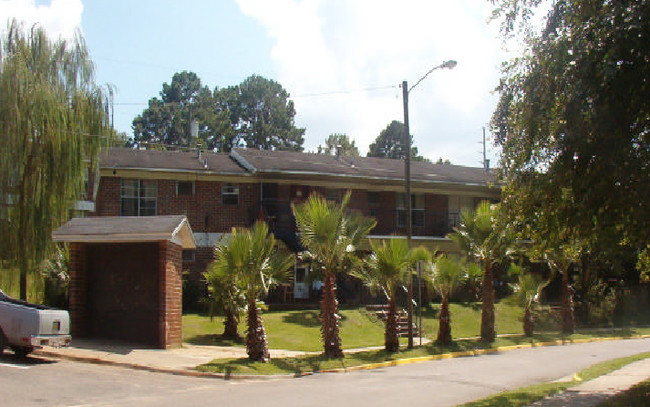 Leon Arms Apartments in Tallahassee, FL - Building Photo - Other