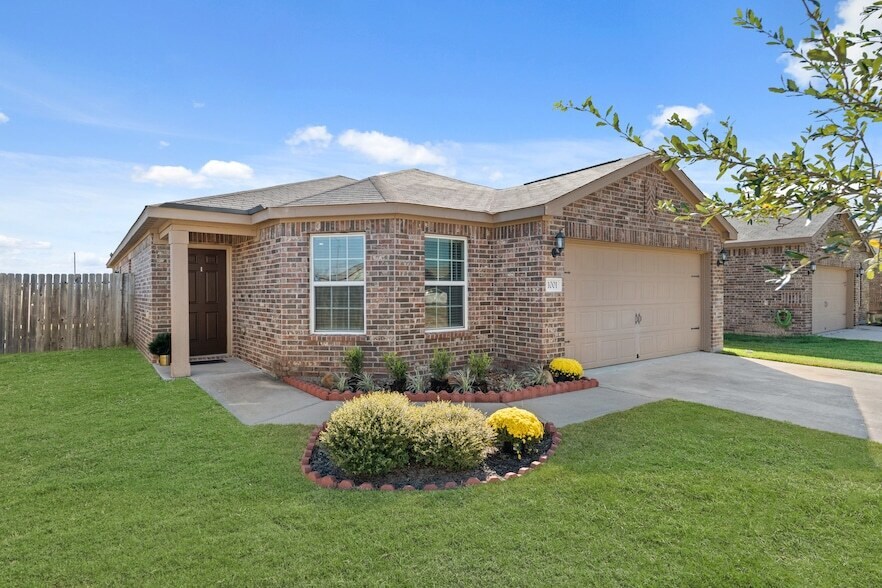 1001 Strawberry Ridge Dr in Katy, TX - Foto de edificio