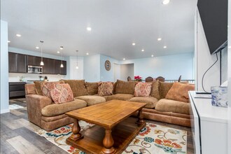 8567 W Remington Ave in Littleton, CO - Building Photo - Building Photo