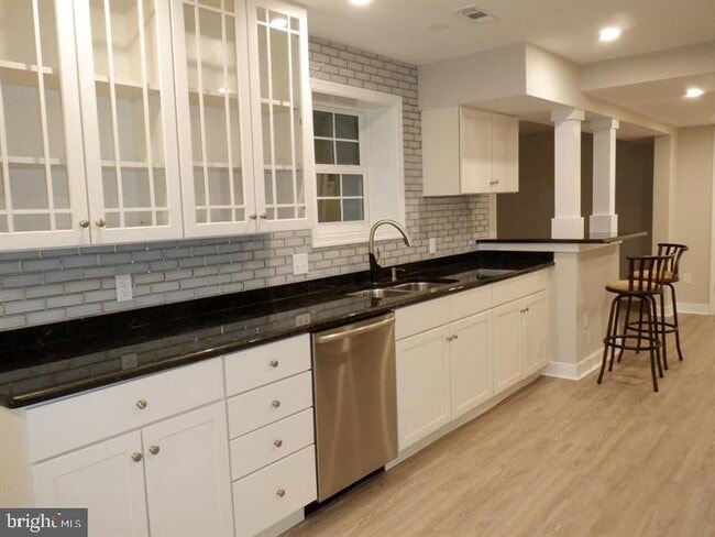 property at 830 Santmyer Dr SE