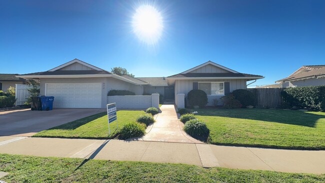 property at 972 Calle Pinata