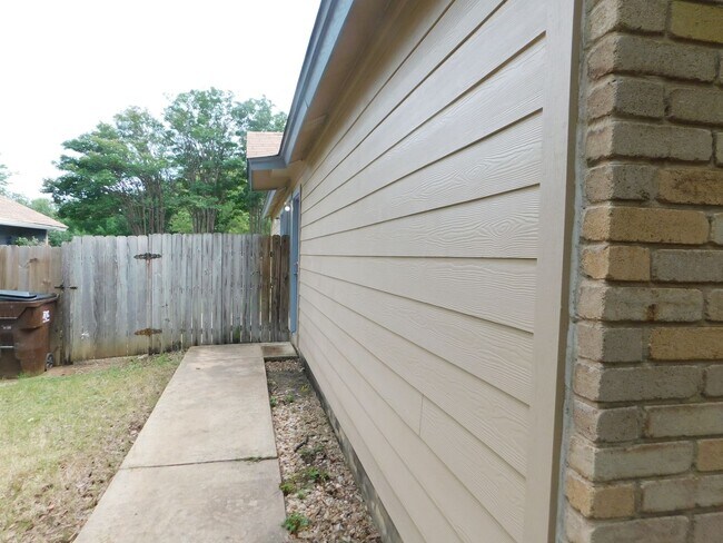 2027-2027 Redwing Way in Round Rock, TX - Building Photo - Building Photo
