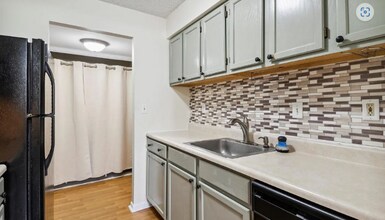 3005 Valley Dr in West Chester, PA - Building Photo - Building Photo