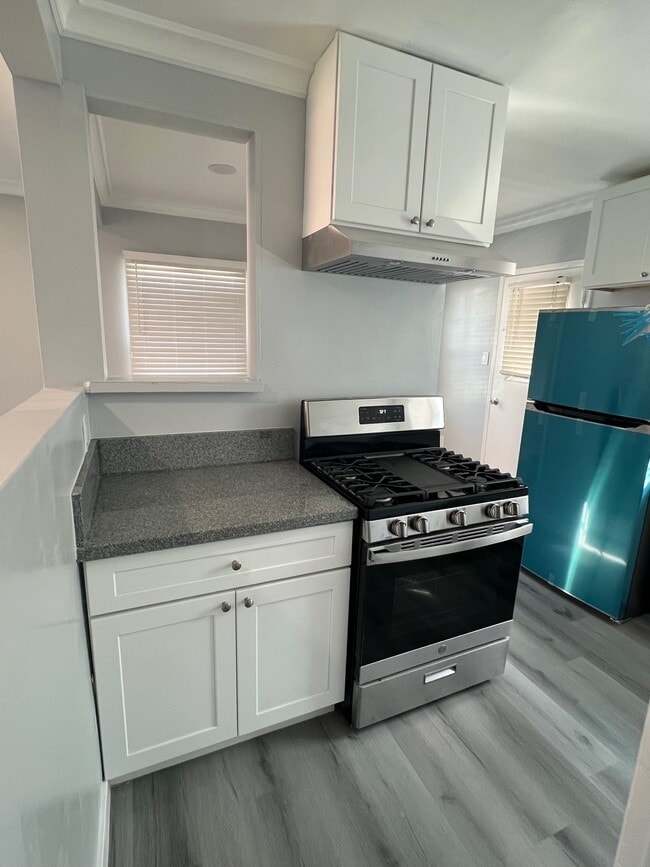 2293 Grand Ave in Long Beach, CA - Foto de edificio - Building Photo