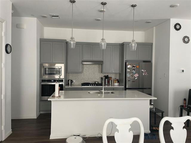 9920 Hennings St in Irving, TX - Building Photo - Building Photo