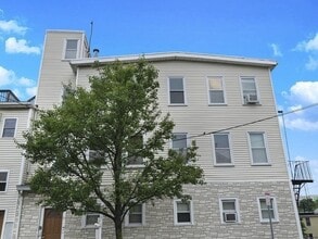 19 3rd St, Unit #3 in Cambridge, MA - Foto de edificio - Building Photo