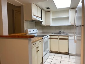 914 Lake Destiny Rd in Altamonte Springs, FL - Building Photo - Building Photo