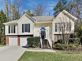 893 Wellsley Ct in Powder Springs, GA - Building Photo