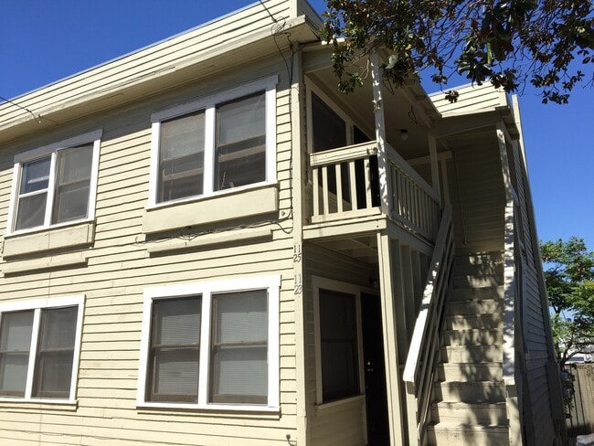 property at 1125 N Loma Vista Dr