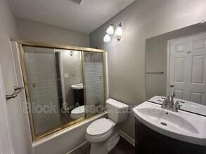 3512 Cherry Hill Dr in Greensboro, NC - Building Photo - Building Photo