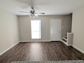 1962 Upland Dr in Houston, TX - Building Photo - Building Photo