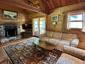 61 Preston Ln in Salisbury, CT - Building Photo - Building Photo