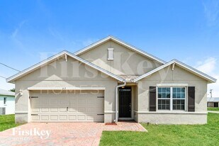 217 SE 27th St in Cape Coral, FL - Building Photo