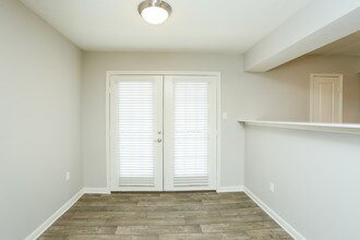 Park Terrace Apartments in Houston, TX - Building Photo - Building Photo
