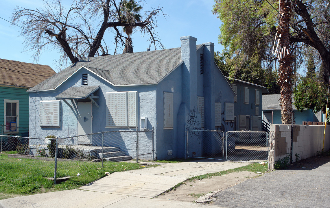 1172 N Mayfield Ave in San Bernardino, CA - Foto de edificio