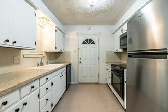 5506 37th St in Lubbock, TX - Foto de edificio - Building Photo