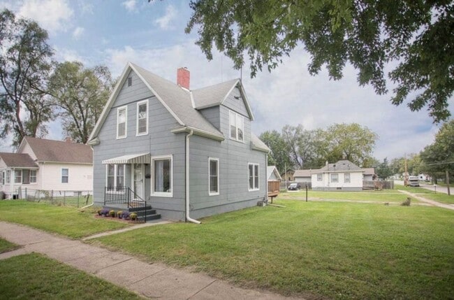 1904 S 8th St in Council Bluffs, IA - Building Photo - Building Photo