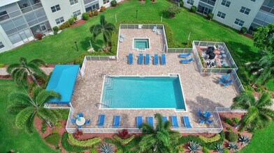 9810 Marina Blvd in Boca Raton, FL - Building Photo - Building Photo