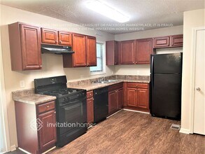 4521 Dons Ct SW in Mableton, GA - Foto de edificio - Building Photo