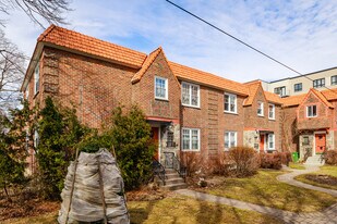 4569 Coolbrook Av in Montréal, QC - Building Photo
