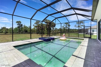 687 23rd St SW in Naples, FL - Building Photo - Building Photo