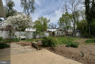 305 S Fenwick St in Arlington, VA - Building Photo - Building Photo