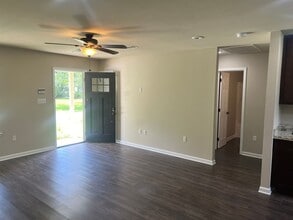 421 Jack St in La Place, LA - Building Photo - Building Photo