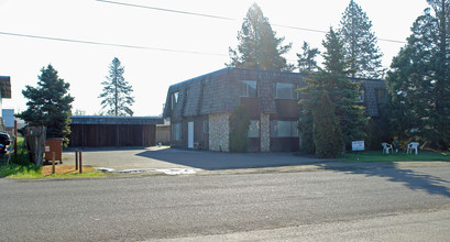 112 Sunset St in Sutherlin, OR - Building Photo - Building Photo