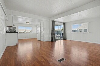 3913 Castro Valley Blvd in Castro Valley, CA - Building Photo - Building Photo