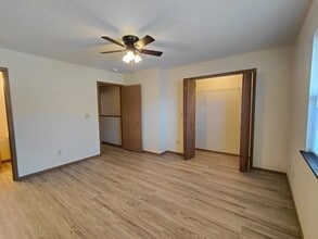 24910 Scenic Dr in Waynesville, MO - Building Photo - Building Photo