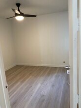 2020 Albatross St, Unit 3 in San Diego, CA - Building Photo - Building Photo