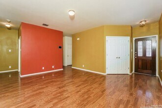 5631 Arcadia Park in San Antonio, TX - Building Photo - Building Photo