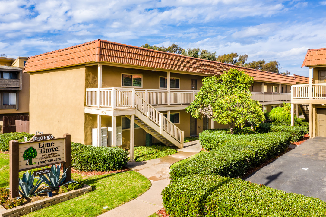 Lime Grove Apartments in Carlsbad, CA - Building Photo