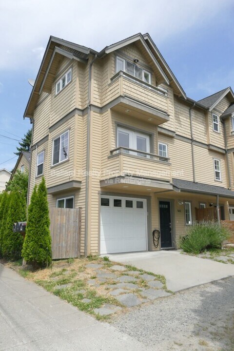 5612 28th Ave NW in Seattle, WA - Building Photo