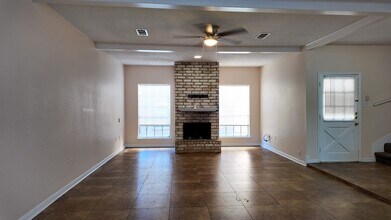 4708 Cashel Cir in Houston, TX - Building Photo - Building Photo