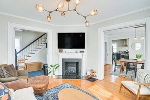 44 Cottage St in Watertown, MA - Building Photo