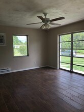1510 Zinnia Dr in Deltona, FL - Foto de edificio - Building Photo