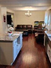 183 Main St, Unit 1st floor in Melrose, MA - Foto de edificio - Building Photo