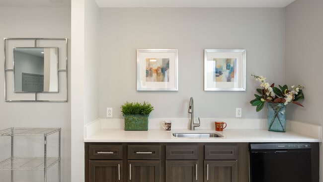 Walden Village Apartments in Beavercreek, OH - Building Photo - Building Photo